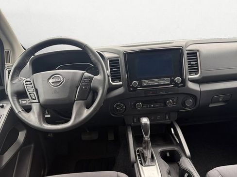 Used 2022 Nissan Frontier SV AWD/4WD image 10