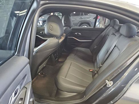 Used 2020 BMW 330i xDrive Sedan w/ M Sport Package AWD/4WD image 11