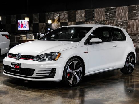 Used 2015 Volkswagen GTI S FWD image 6