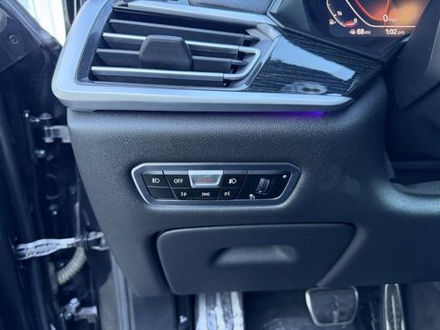 Used 2019 BMW X7 xDrive50i w/ M Sport Package image 17