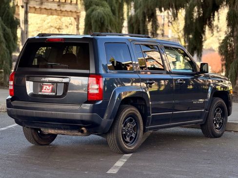 Used 2014 Jeep Patriot Sport w/ Power Value Group image 7