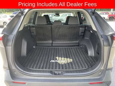 Used 2024 Toyota RAV4 XLE AWD/4WD image 13
