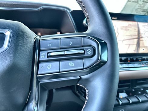 New 2026 GMC Canyon AT4 w/ Technology Plus Package image 32