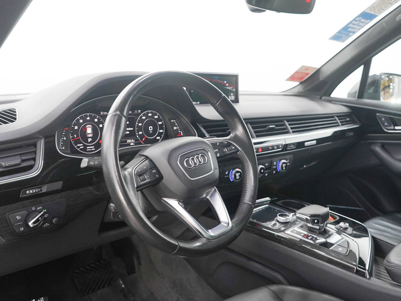 Used 2017 Audi Q7 3.0T Premium Plus AWD/4WD image 27