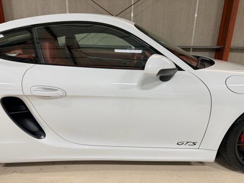 Used 2015 Porsche Cayman GTS image 37