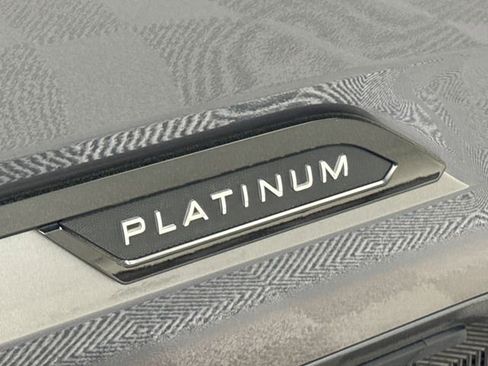 Used 2023 Toyota Tundra Platinum AWD/4WD image 18