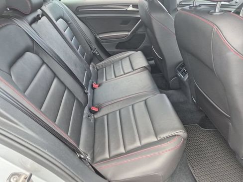 Used 2015 Volkswagen GTI SE FWD image 25