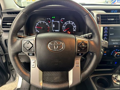 Used 2023 Toyota 4Runner SR5 Premium w/ Moonroof Package AWD/4WD image 15