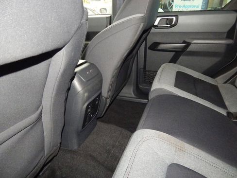 Used 2022 Ford Bronco Big Bend w/ Sasquatch Package image 21