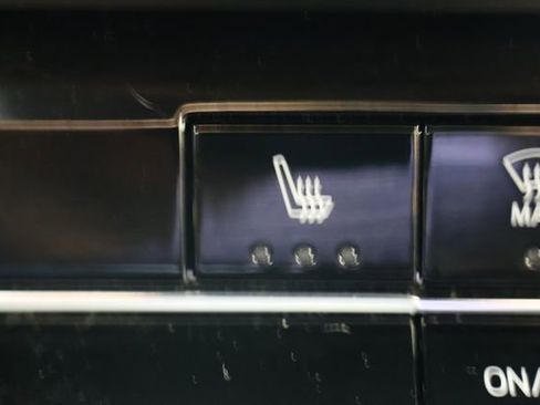 Used 2025 Chevrolet Equinox LT image 15