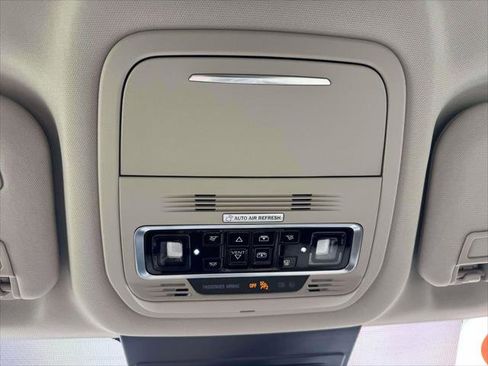 Used 2025 Lincoln Nautilus Reserve w/ Jet Appearance Package AWD/4WD image 29