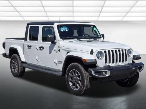 Used 2020 Jeep Gladiator Overland AWD/4WD image 15