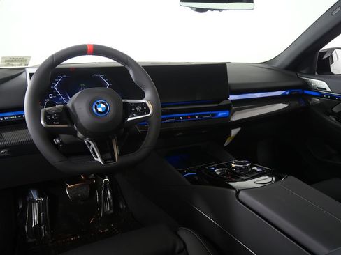 New 2026 BMW i5 M60 w/ Executive Package AWD/4WD image 16