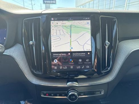 Certified 2025 Volvo XC60 B5 Plus image 24