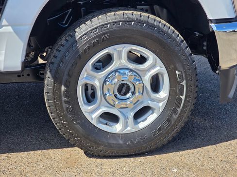 New 2026 Ford F350 XLT w/ FX4 Off-Road Package AWD/4WD image 31