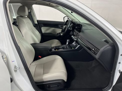 Certified 2024 Honda Civic Touring image 7
