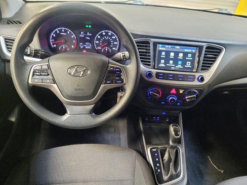 Used 2020 Hyundai Accent SEL image 22