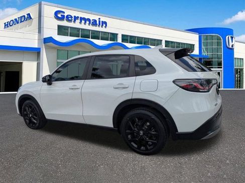 Used 2023 Honda HR-V Sport image 7