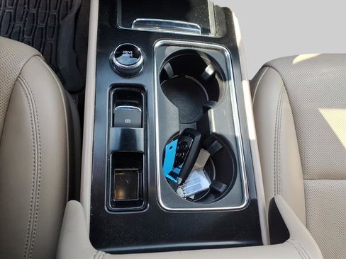 Used 2021 Lincoln Corsair Reserve w/ Equipment Group 201A image 20