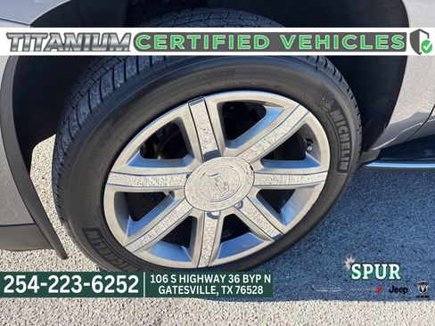 Used 2020 Cadillac Escalade Luxury image 25