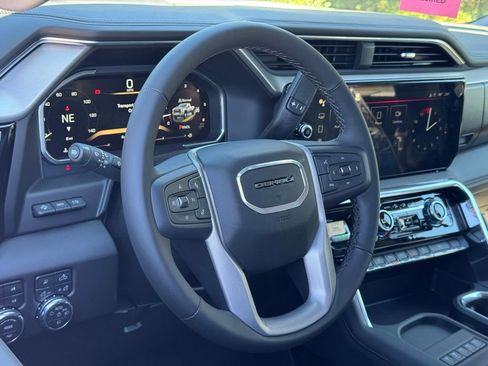 New 2026 GMC Sierra 3500 Denali w/ Denali Reserve Package image 15