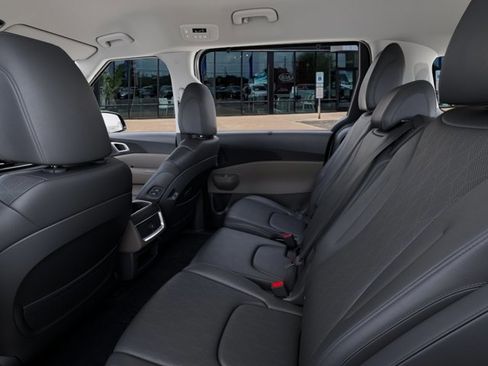 New 2026 Kia Carnival EX FWD image 18