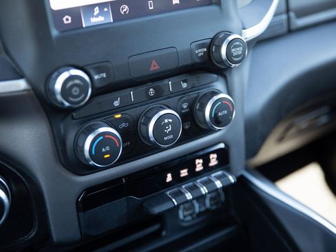Used 2023 RAM 1500 Big Horn AWD/4WD image 15