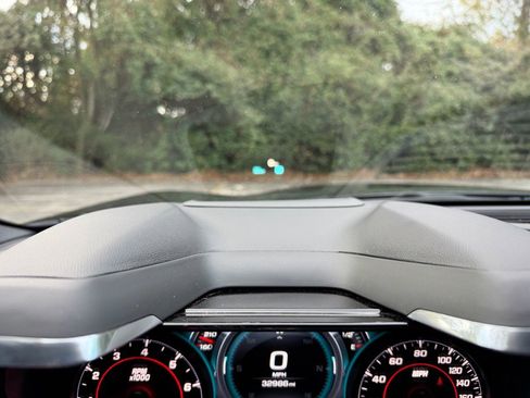 Used 2018 Chevrolet Camaro SS image 31