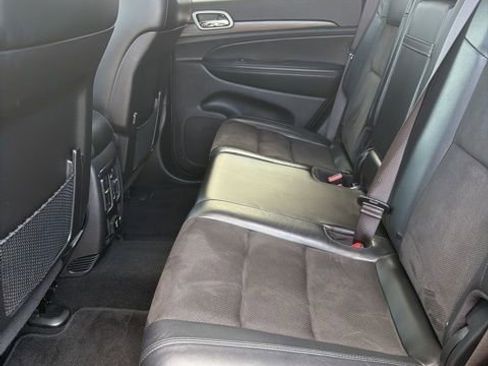 Used 2021 Jeep Grand Cherokee Laredo X image 18