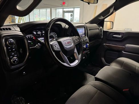 Used 2020 GMC Sierra 1500 SLE w/ SLE Value Package image 11