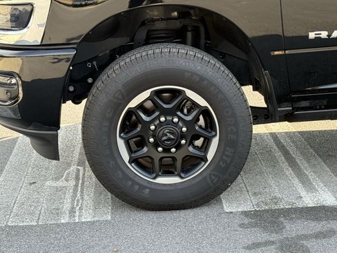 Used 2025 RAM 2500 Laramie image 9