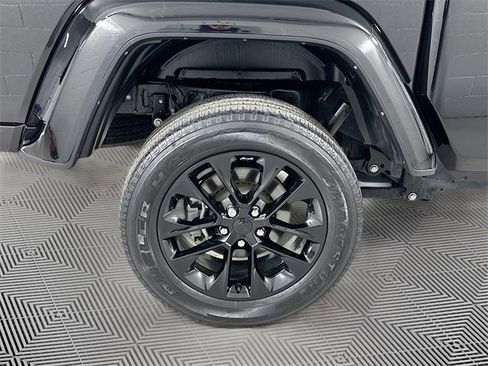 Used 2022 Jeep Gladiator Overland image 29