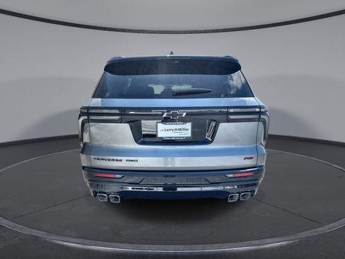 New 2026 Chevrolet Traverse RS w/ LPO, Floor Liner Package AWD/4WD image 6