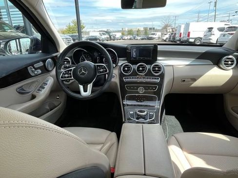 Used 2019 Mercedes-Benz C 300 4MATIC Sedan image 12