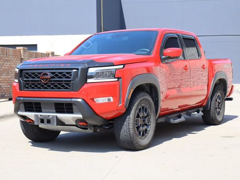 Used 2023 Nissan Frontier PRO-4X w/ Pro-4X Premium Package AWD/4WD image 2