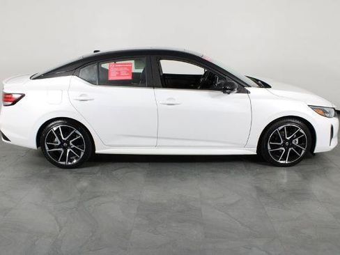 Certified 2024 Nissan Sentra SR w/ SR Premium Package FWD image 15