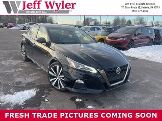 Used 2020 Nissan Altima 2.5 SR video 1