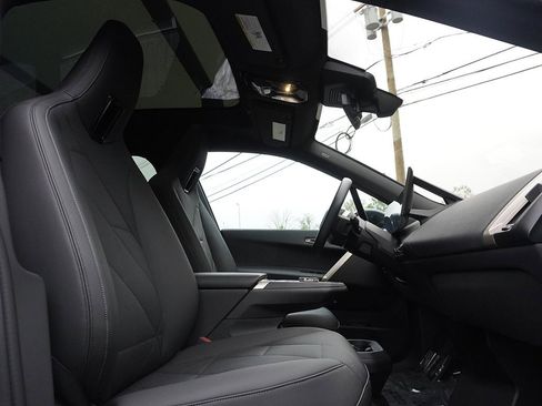 Used 2024 BMW iX xDrive50 w/ Premium Package image 44