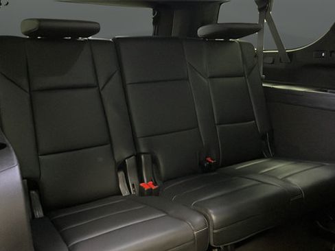 Used 2024 Cadillac Escalade ESV Luxury AWD/4WD image 25