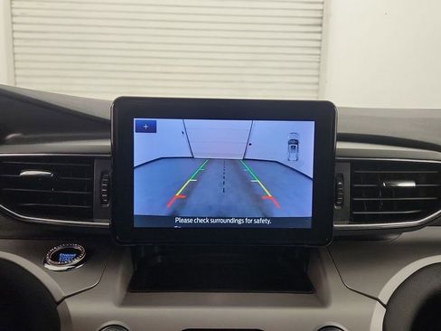 Used 2023 Ford Explorer XLT w/ Equipment Group 202A image 29