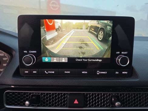 Used 2023 Honda Civic Sport image 9