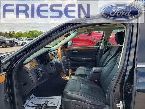 Used 2010 Cadillac DTS Platinum image 10