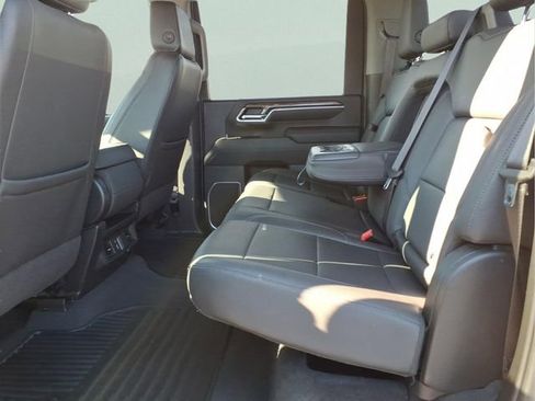 Used 2024 Chevrolet Silverado 2500 LTZ image 19