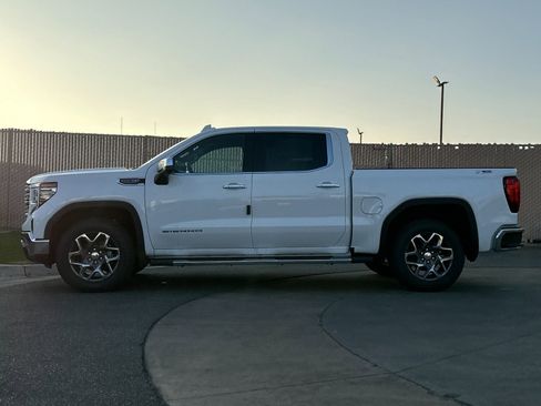 New 2026 GMC Sierra 1500 SLT w/ SLT Premium Package image 7