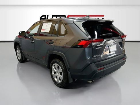 Used 2025 Toyota RAV4 LE AWD/4WD image 5
