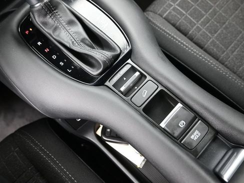 Certified 2026 Honda HR-V LX image 21