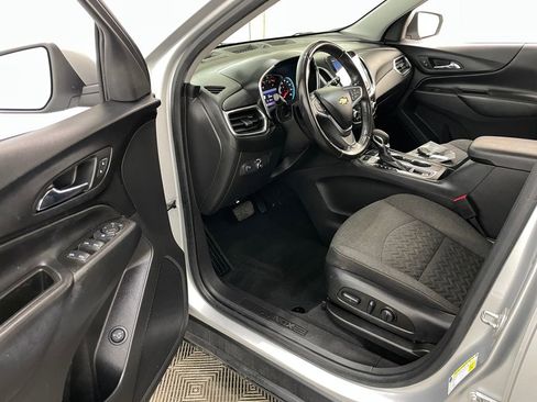 Used 2022 Chevrolet Equinox LT image 23