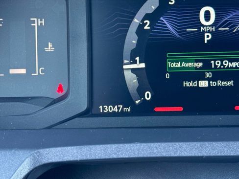 Used 2024 Toyota Tacoma SR5 image 28