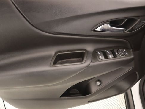 Used 2021 Chevrolet Equinox LT image 15