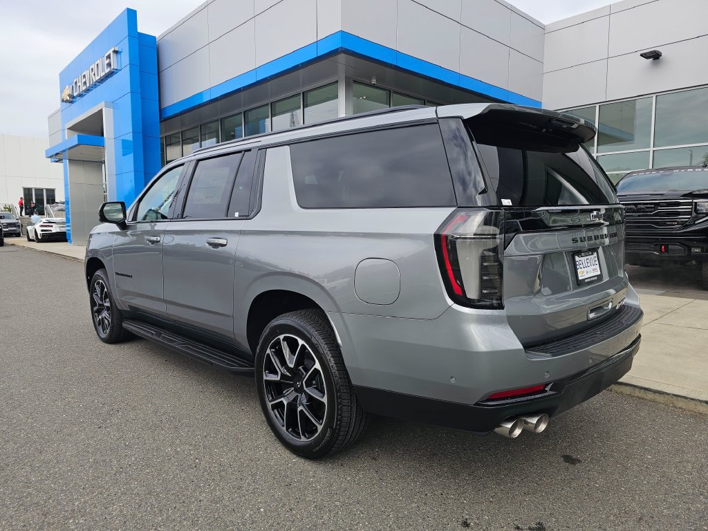 New 2026 Chevrolet Suburban RST w/ RST Capability Package AWD/4WD image 5